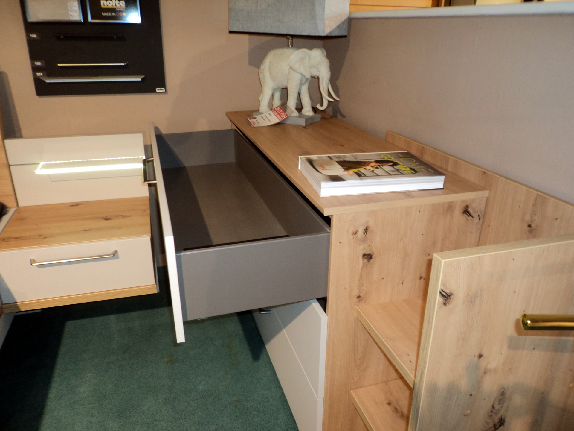 Kommode mit Anstellregal Concept me